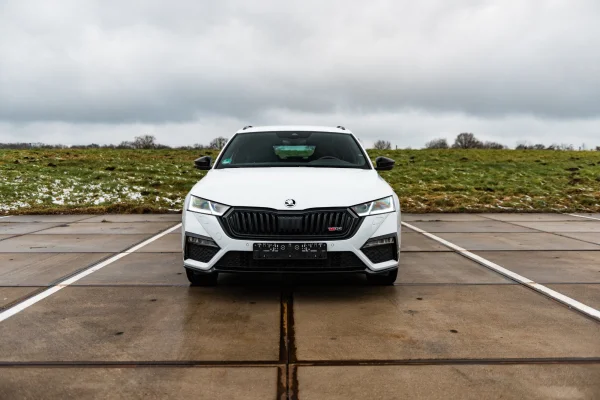 Foto 2 van fotogallerij Skoda Octavia 1.4TSi iV (PHEV) RS uit 2022