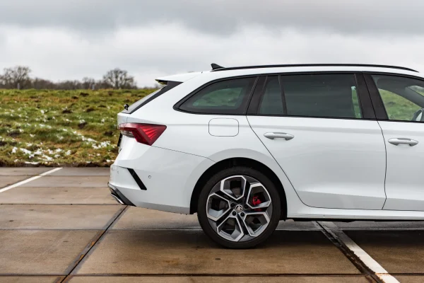 Foto 6 van fotogallerij Skoda Octavia 1.4TSi iV (PHEV) RS uit 2022