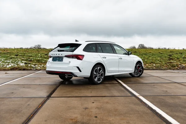 Foto 7 van fotogallerij Skoda Octavia 1.4TSi iV (PHEV) RS uit 2022