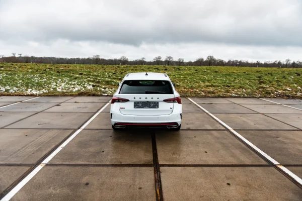 Foto 4 van fotogallerij Skoda Octavia 1.4TSi iV (PHEV) RS uit 2022