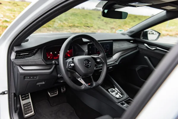 Foto 10 van fotogallerij Skoda Octavia 1.4TSi iV (PHEV) RS uit 2022