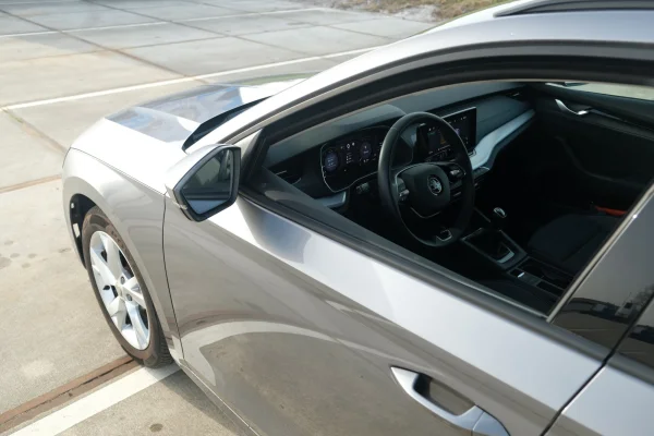 Foto 9 van fotogallerij Skoda Octavia Combi 1.5TSi Edition uit 2024