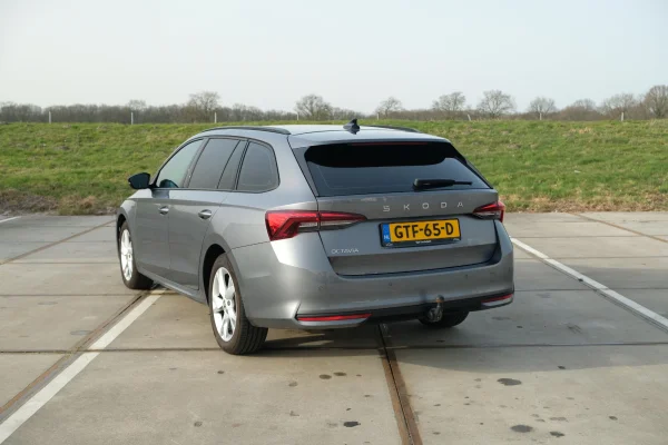 Foto 32 van fotogallerij Skoda Octavia Combi 1.5TSi Edition uit 2024