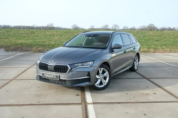 Foto 30 van fotogallerij Skoda Octavia Combi 1.5TSi Edition uit 2024