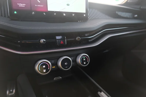 Foto 29 van fotogallerij Skoda Superb Combi 1.5TSi PHEV Sportline uit 2025