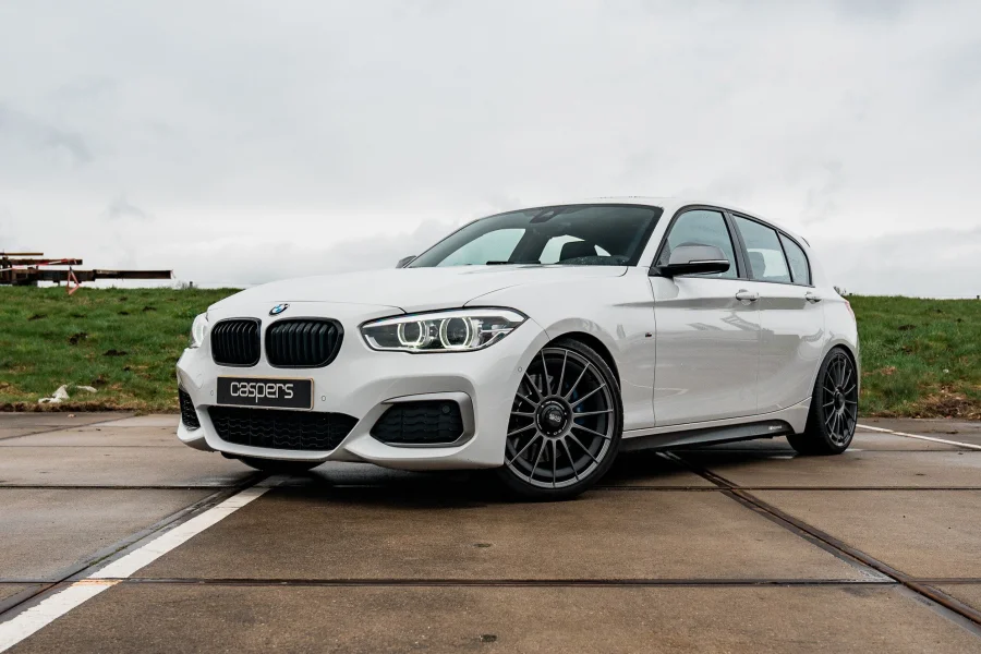 Foto 0 van fotogallerij BMW M140i uit 2018