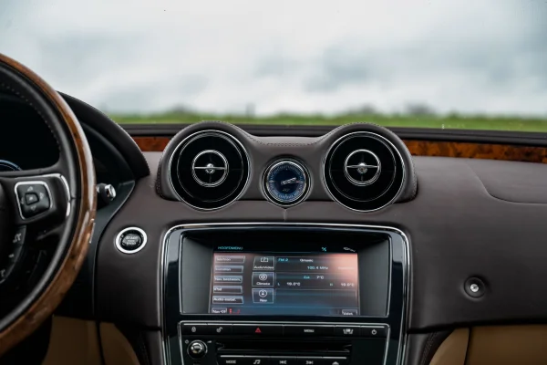 Foto 16 van fotogallerij Jaguar XJL uit 2010