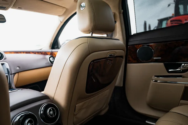 Foto 20 van fotogallerij Jaguar XJL uit 2010