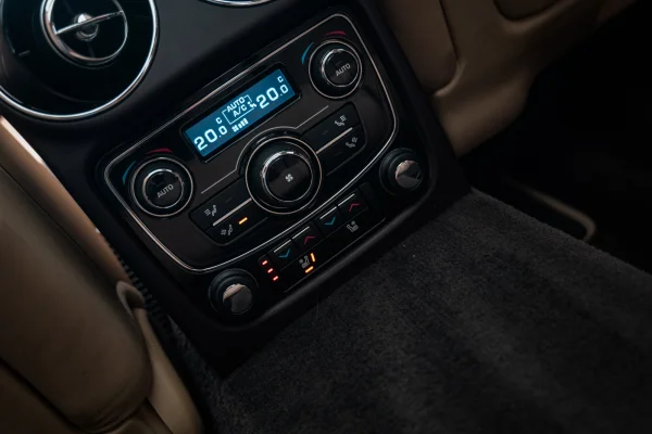 Foto 21 van fotogallerij Jaguar XJL uit 2010