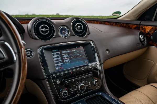 Foto 22 van fotogallerij Jaguar XJL uit 2010