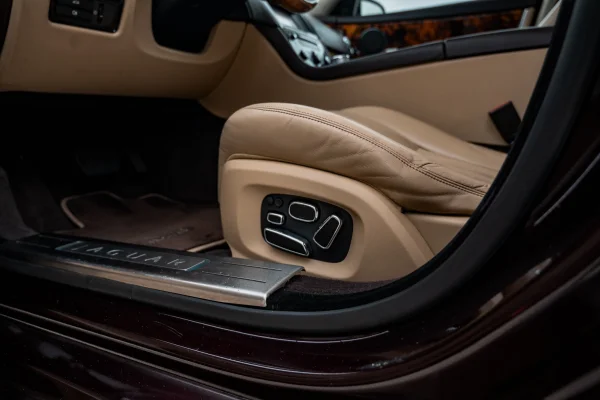 Foto 38 van fotogallerij Jaguar XJL uit 2010