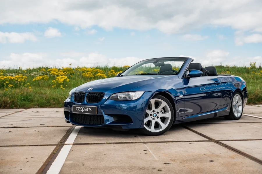 Foto 0 van fotogallerij BMW 325i Cabrio uit 2010