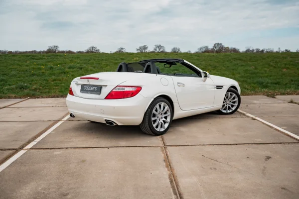 Foto 1 van fotogallerij Mercedes-Benz SLK 350 uit 2011