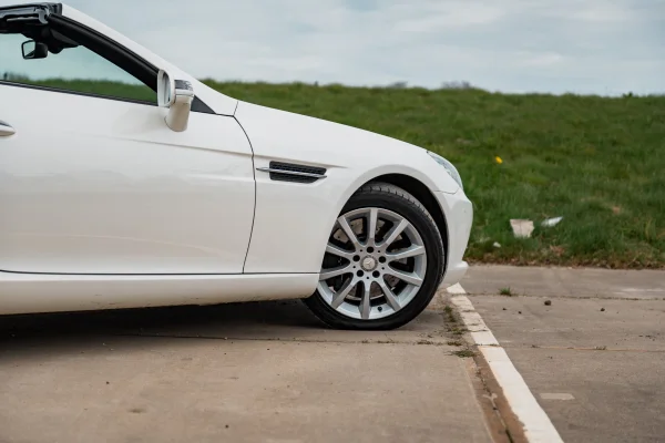 Foto 8 van fotogallerij Mercedes-Benz SLK 350 uit 2011