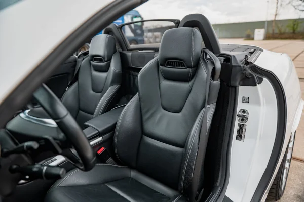 Foto 13 van fotogallerij Mercedes-Benz SLK 350 uit 2011