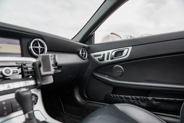 Foto 14 van fotogallerij Mercedes-Benz SLK 350 uit 2011