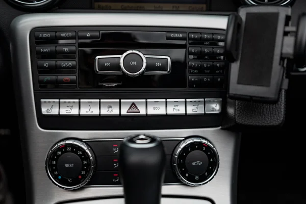 Foto 19 van fotogallerij Mercedes-Benz SLK 350 uit 2011