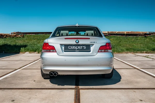 Foto 5 van fotogallerij BMW 125i Coupé uit 2010