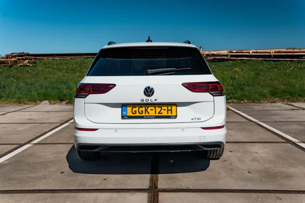 Foto 6 van fotogallerij Volkswagen Golf Variant uit 2022