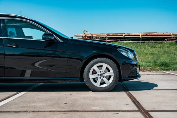 Foto 4 van fotogallerij Mercedes-Benz E-Klasse uit 2016