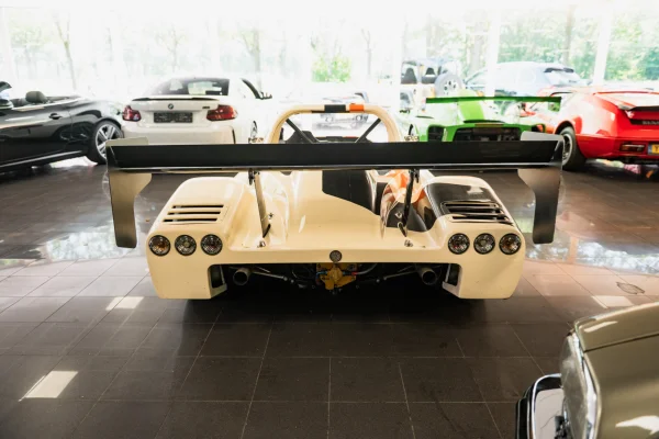 Foto 13 van fotogallerij Radical SR8 V8 uit 2008