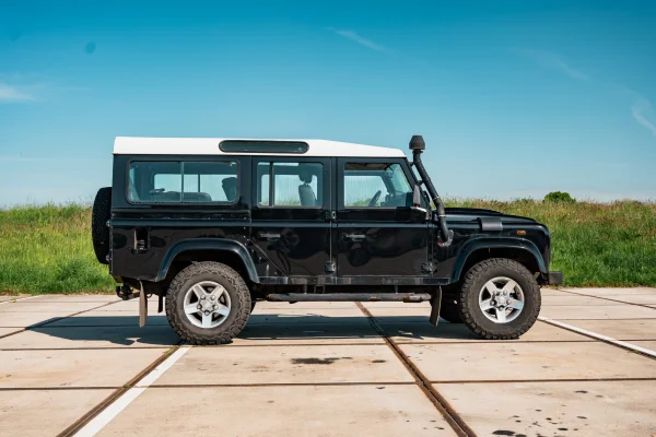 Foto 4 van fotogallerij Land Rover Defender uit 2008