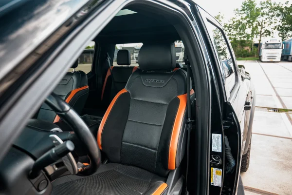 Foto 13 van fotogallerij Ford F150 Raptor uit 2018