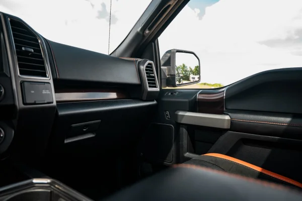 Foto 29 van fotogallerij Ford F150 Raptor uit 2018