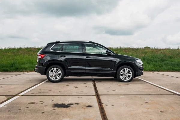 Foto 8 van fotogallerij Skoda Karoq 1.5TSI DSG7 uit 2022
