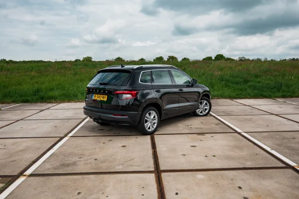 Foto 17 van fotogallerij Skoda Karoq 1.5TSI DSG7 uit 2022