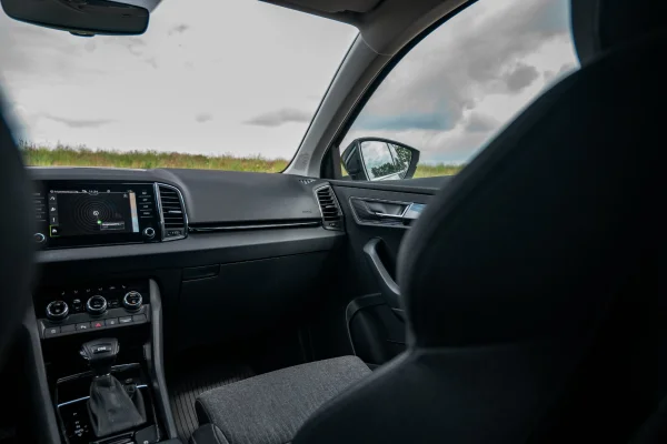 Foto 23 van fotogallerij Skoda Karoq 1.5TSI DSG7 uit 2022