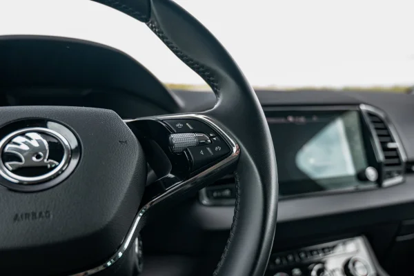 Foto 25 van fotogallerij Skoda Karoq 1.5TSI DSG7 uit 2022