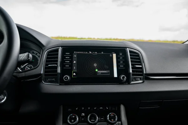 Foto 27 van fotogallerij Skoda Karoq 1.5TSI DSG7 uit 2022