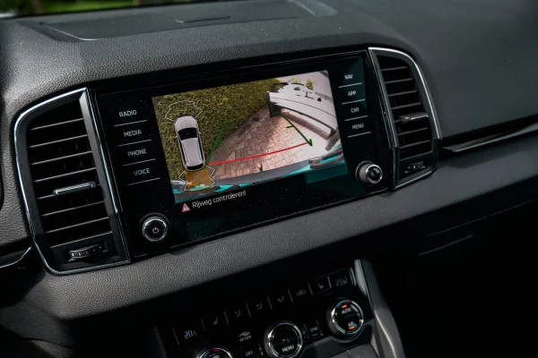 Foto 31 van fotogallerij Skoda Karoq 1.5TSI DSG7 uit 2022