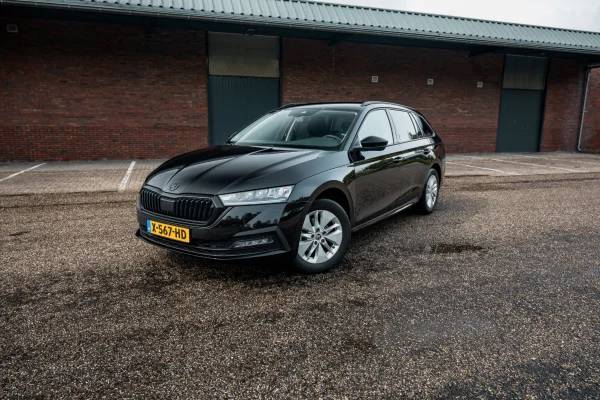 Foto 2 van fotogallerij Skoda Octavia Combi uit 2023