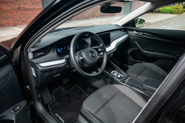 Foto 22 van fotogallerij Skoda Octavia Combi uit 2023