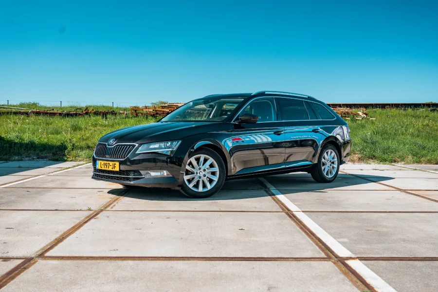 Foto 0 van fotogallerij Skoda Superb Combi uit 2018