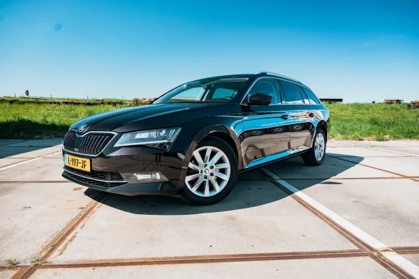 Foto 4 van fotogallerij Skoda Superb Combi uit 2018