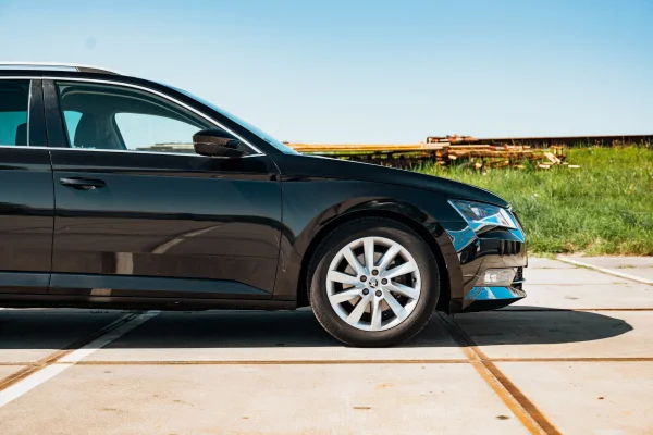 Foto 9 van fotogallerij Skoda Superb Combi uit 2018