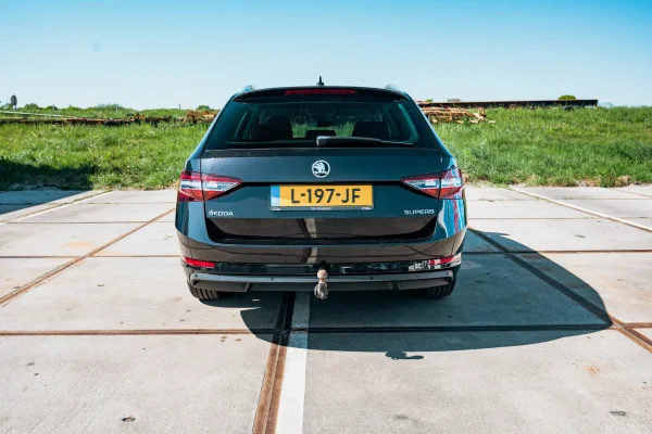 Foto 14 van fotogallerij Skoda Superb Combi uit 2018
