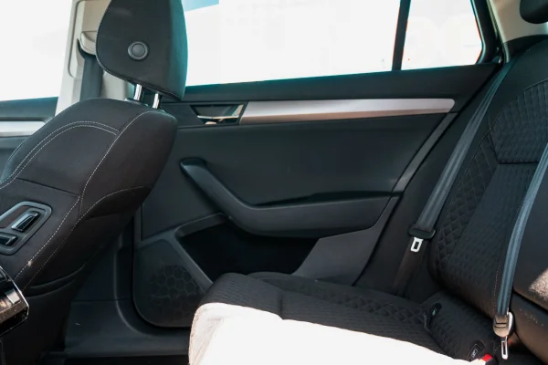 Foto 27 van fotogallerij Skoda Superb Combi uit 2018