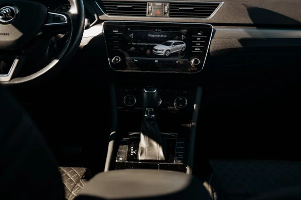 Foto 24 van fotogallerij Skoda Superb Combi uit 2018