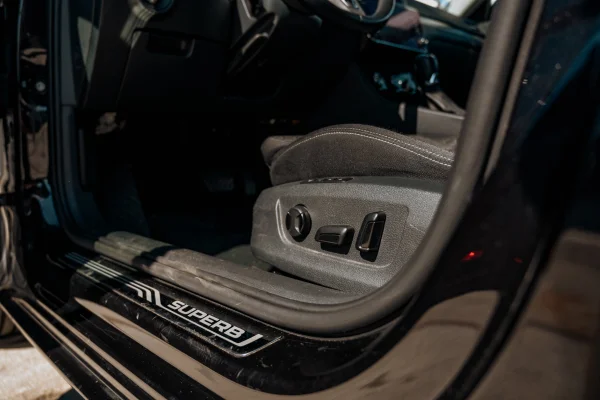 Foto 30 van fotogallerij Skoda Superb Combi uit 2018