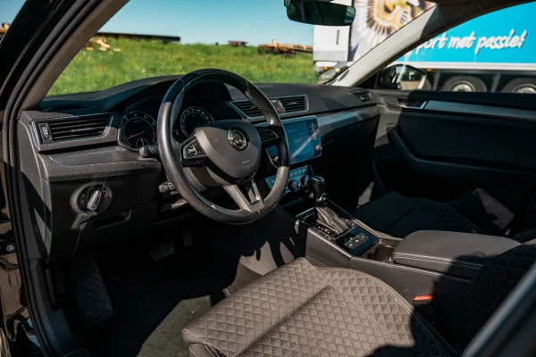 Foto 21 van fotogallerij Skoda Superb Combi uit 2018