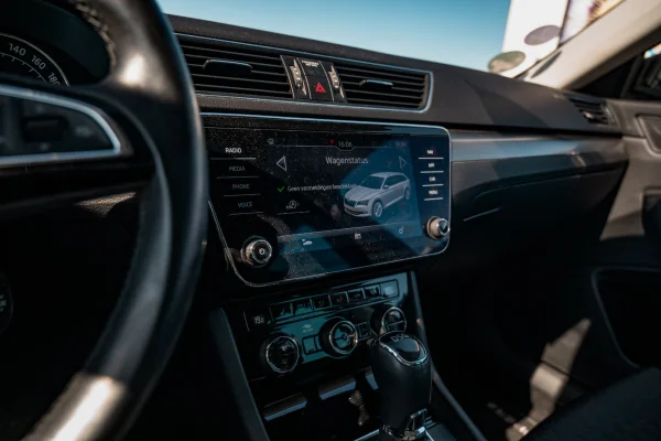 Foto 23 van fotogallerij Skoda Superb Combi uit 2018