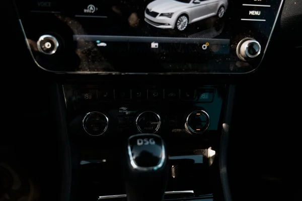Foto 37 van fotogallerij Skoda Superb Combi uit 2018