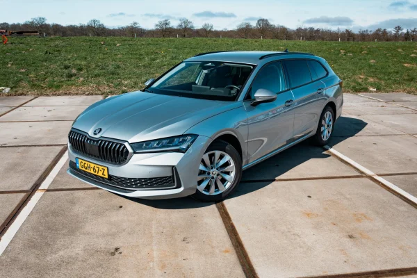 Foto 2 van fotogallerij Skoda Superb Combi uit 2024