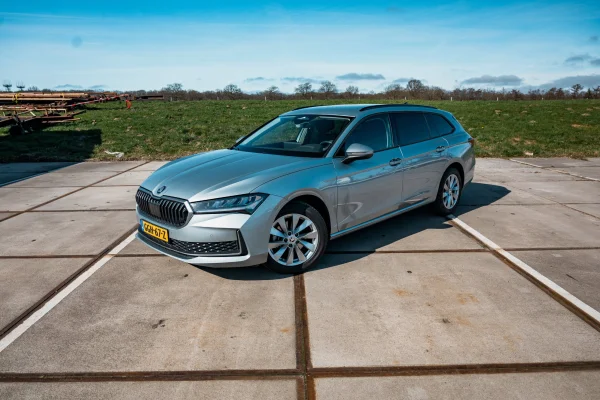 Foto 3 van fotogallerij Skoda Superb Combi uit 2024