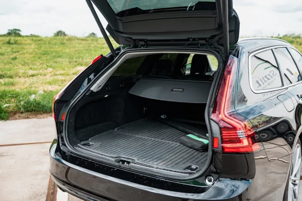 Foto 8 van fotogallerij Volvo V90 2.0 T6 uit 2022