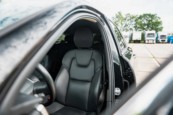 Foto 15 van fotogallerij Volvo V90 2.0 T6 uit 2022